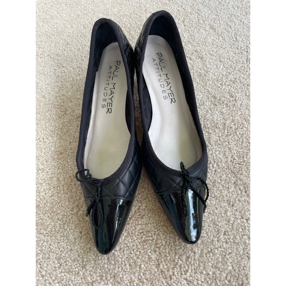 Paul Mayer Attitudes Black Quilted Leather Patent Toe Kitten Heel Pumps 8.5 B - Picture 3 of 5